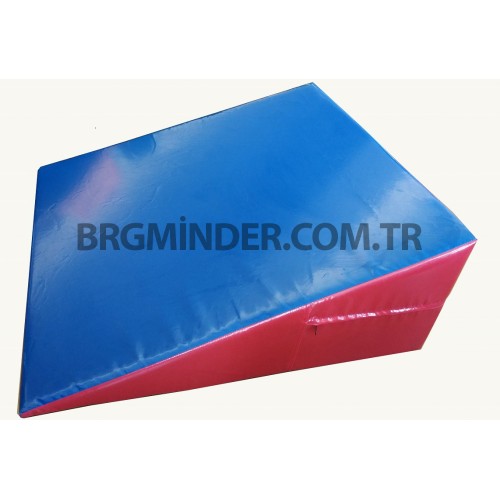 100x100x40 Cm Renkli Ucgen Minder Takla Minderi